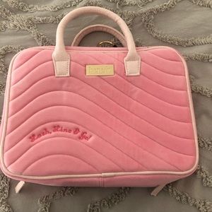 2021 Benefit TAR Liner Weekender Bag